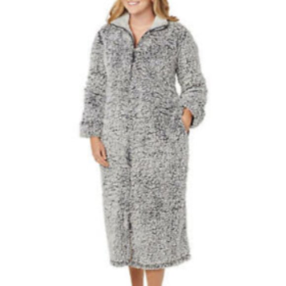 sherpa zip robe